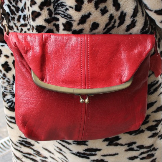 DublinMediumClipframeRedLeatherBagKissclipClipbagFlapover